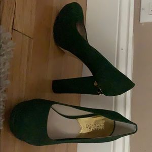 Michael Kors 7M Hunter Green Pump High Heels